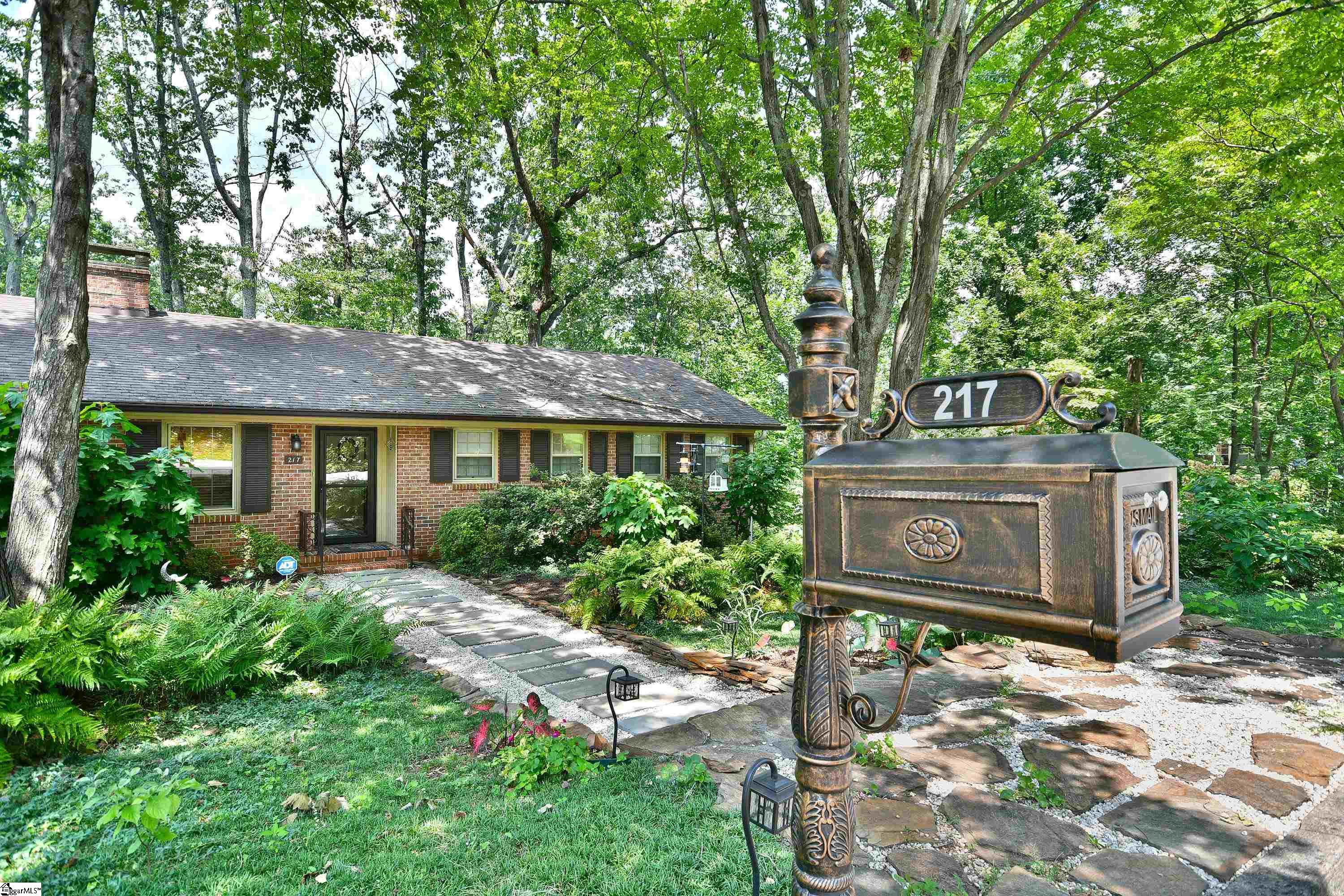 217 Blue Ridge Drive Greer, SC 29651 - Photo 3 of 45