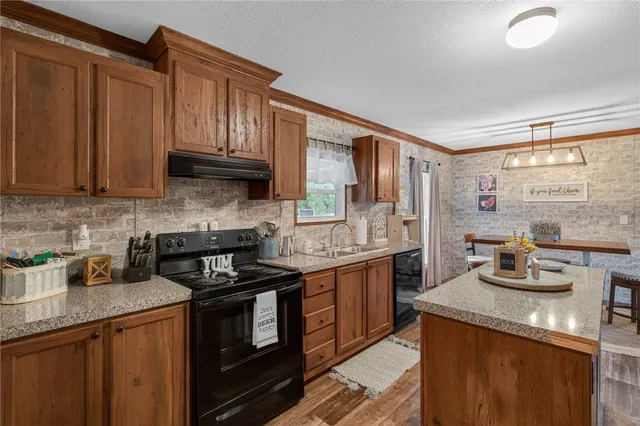 $270,000 | 1337 H G Miles Drive, Townsend, GA 31331