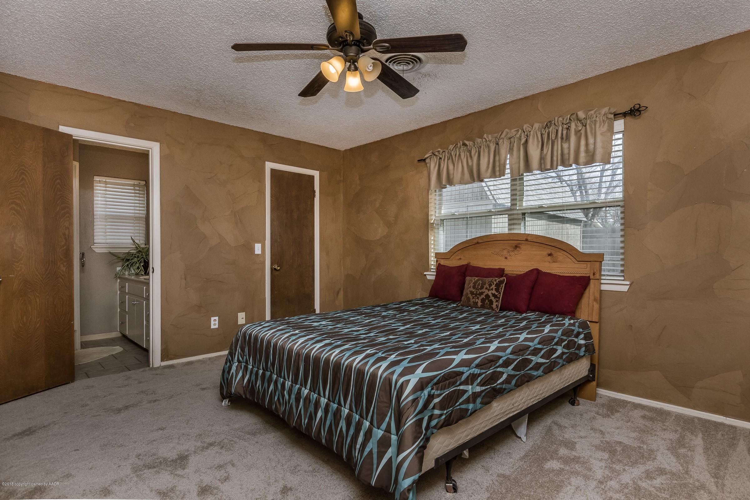 4821 South Rusk Street Amarillo, TX 79110 - Photo 4 of 24 011_Master Bedroom_