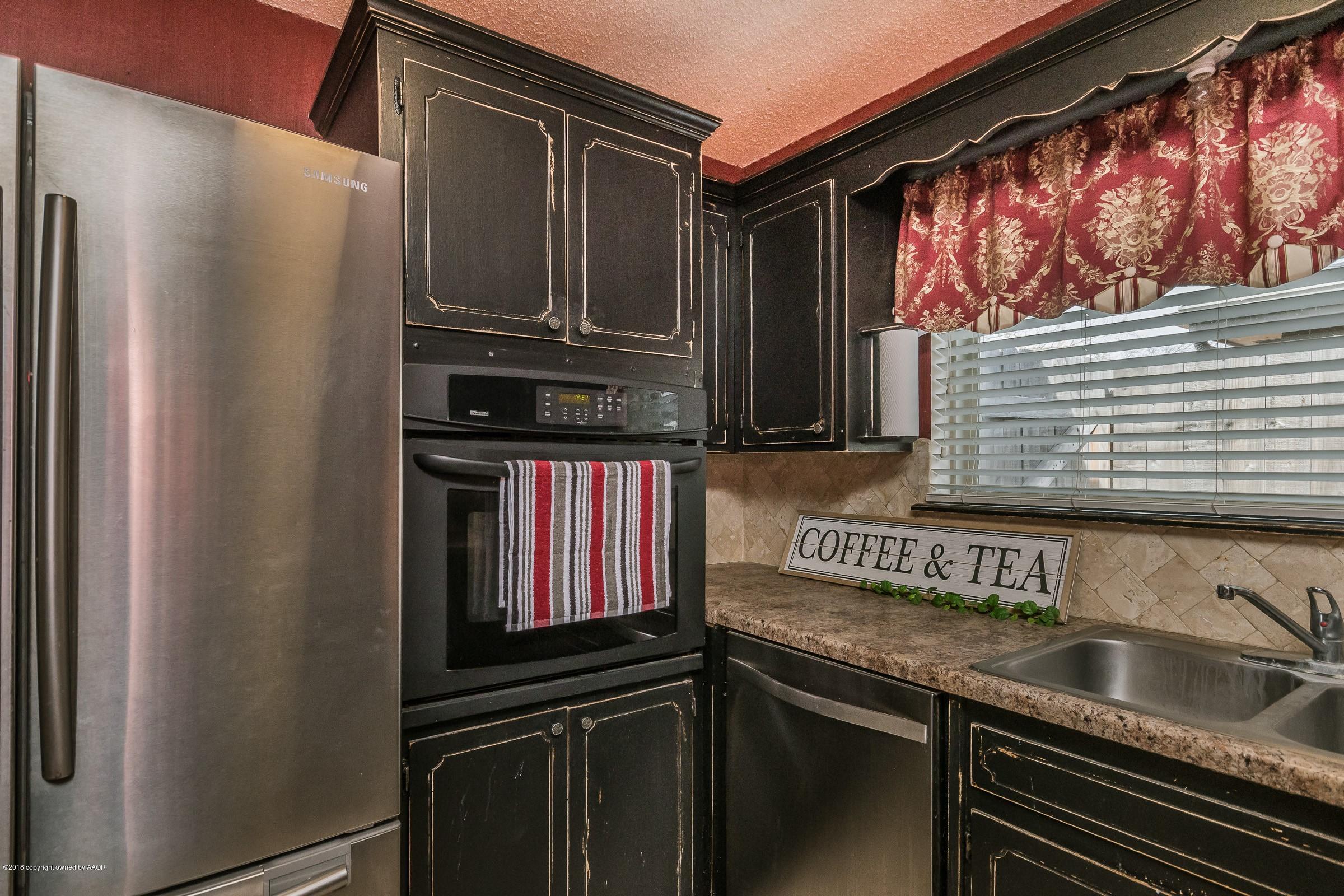 4821 South Rusk Street Amarillo, TX 79110 - Photo 9 of 24 008_Kitchen_-2