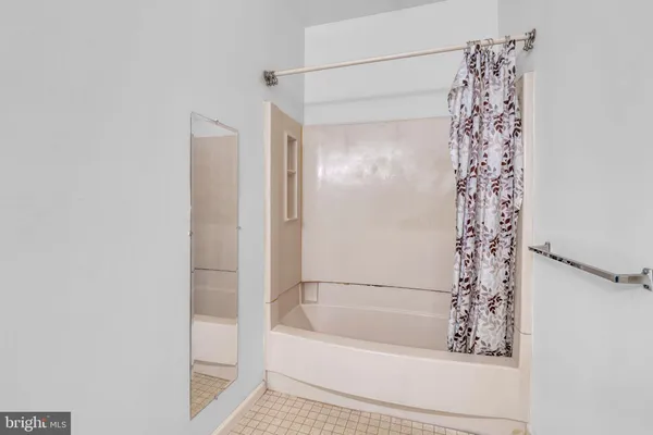 $2,300 | 19 Summit Court, Marlton, NJ 08053