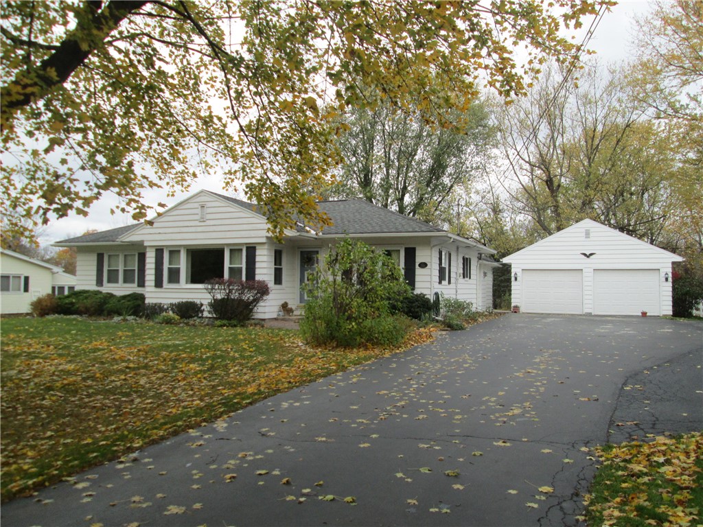 22 Lake Road Avon, NY 14414 - Photo 1 of 1