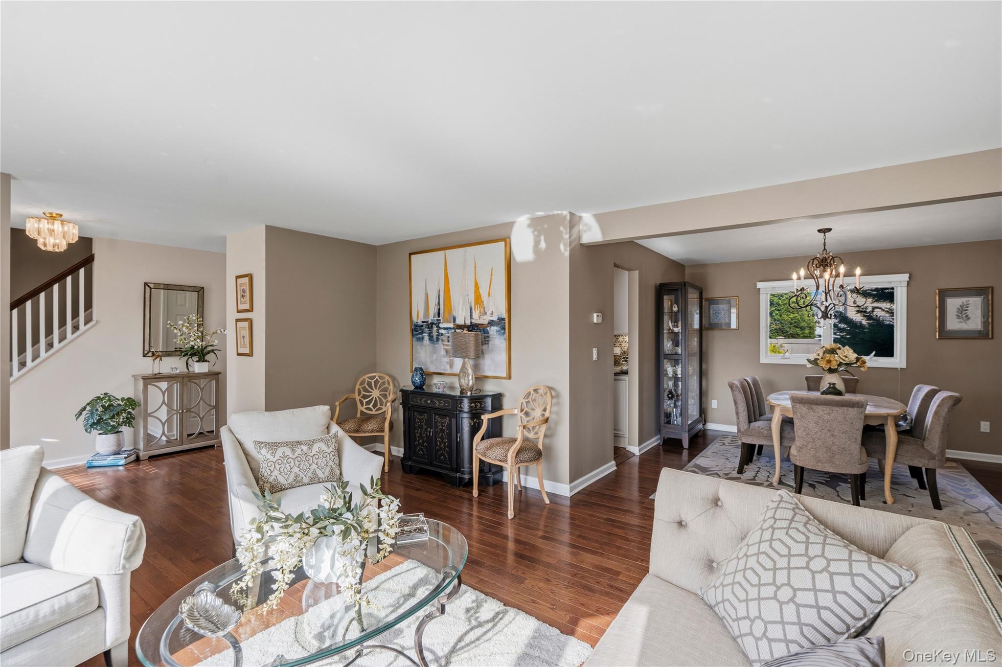 34 Admiral Road Massapequa, NY 11758 - Photo 5 of 32