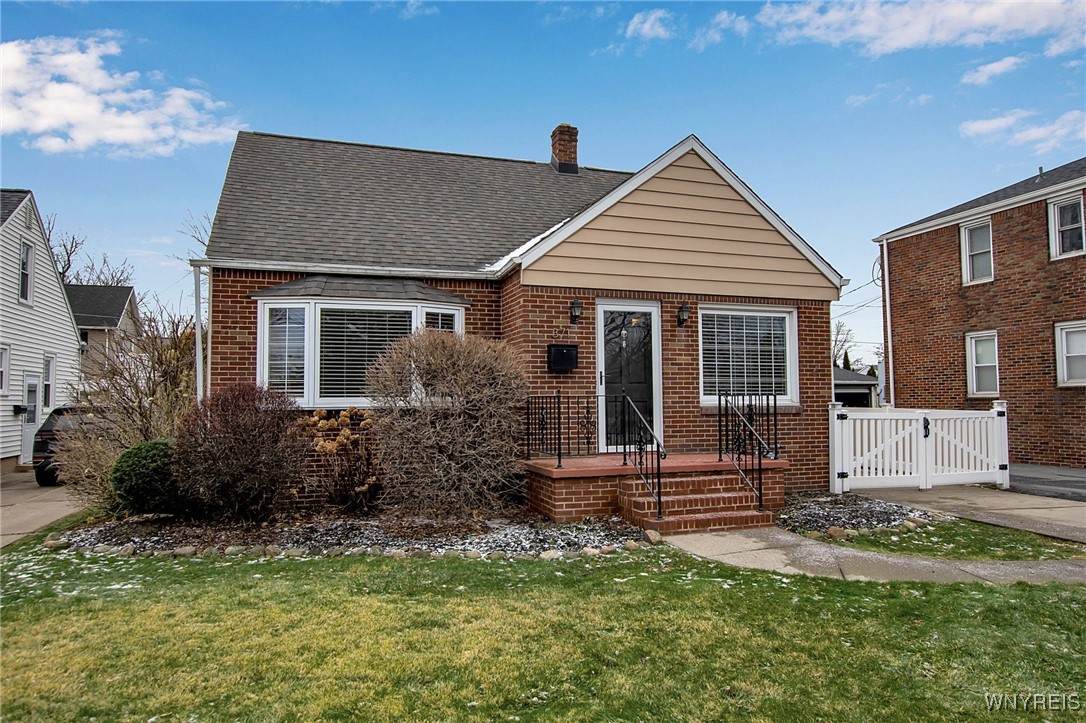 371 Potters Road West Seneca, NY 14220 - Photo 2 of 50