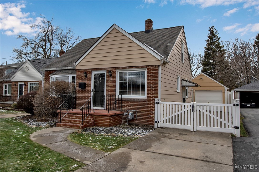 371 Potters Road West Seneca, NY 14220 - Photo 3 of 50