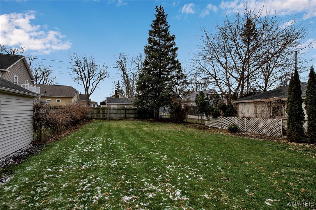 371 Potters Road West Seneca, NY 14220 - Photo 5 of 50