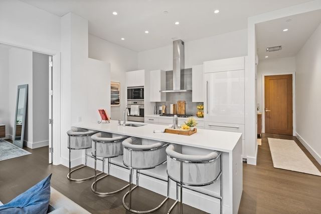 $1,775,000 | 50 Liberty, Unit PH1H, Boston, MA 02210