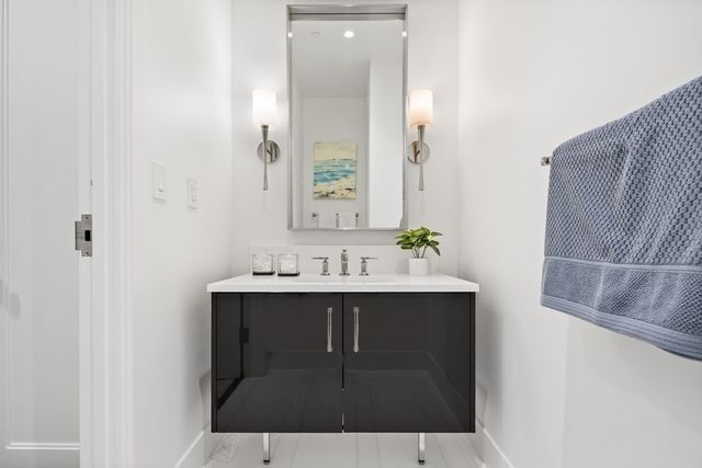 $1,775,000 | 50 Liberty, Unit PH1H, Boston, MA 02210