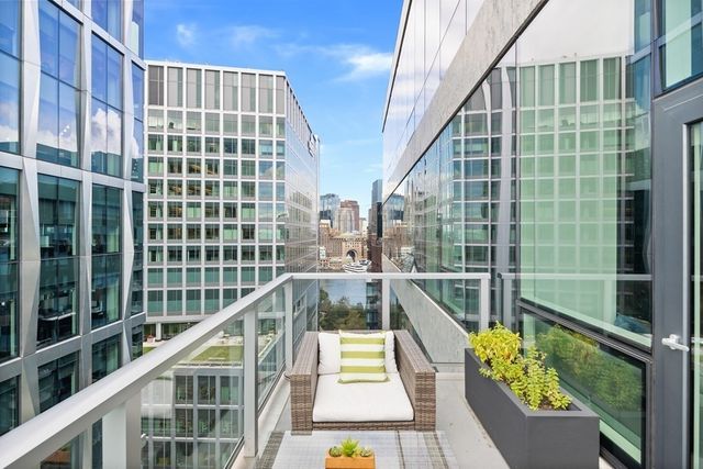 $1,775,000 | 50 Liberty, Unit PH1H, Boston, MA 02210