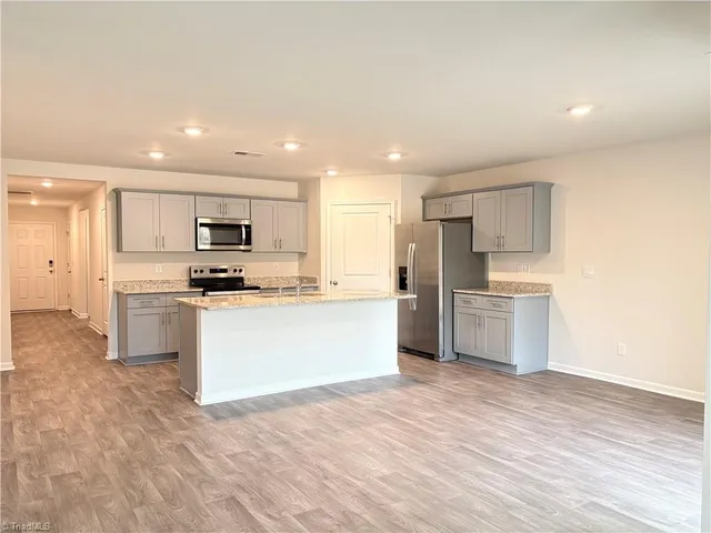 $1,975 | 6337 Cedar Hill Court, Trinity, NC 27370