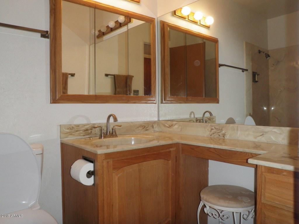 3044 West Charter Oak Road Phoenix, AZ 85029 - Photo 22 of 41 P9020279_1024x768
