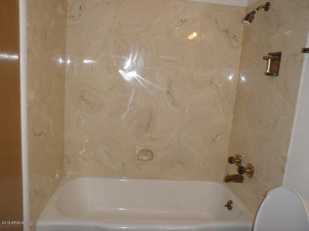 3044 West Charter Oak Road Phoenix, AZ 85029 - Photo 23 of 41 P9020280_1024x768