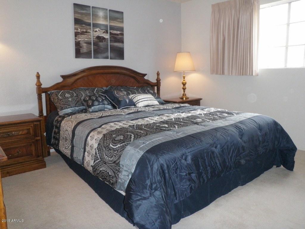 3044 West Charter Oak Road Phoenix, AZ 85029 - Photo 10 of 41 P9020269_1024x768