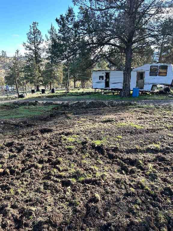 7630 Whitepine Road Montague, CA 96064 - Photo 5 of 23 Gallery Image 5