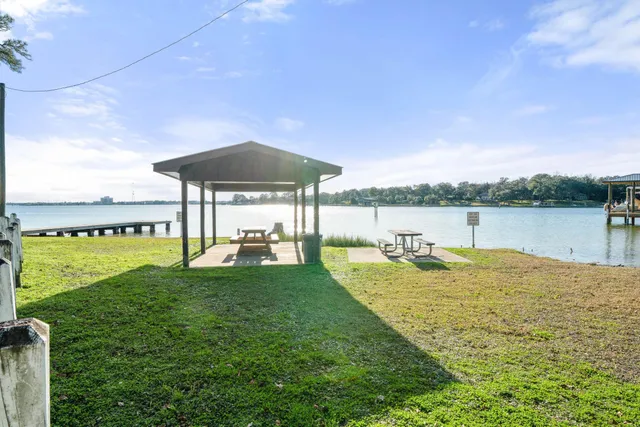 $449,000 | 37 Maple Avenue, Shalimar, FL 32579