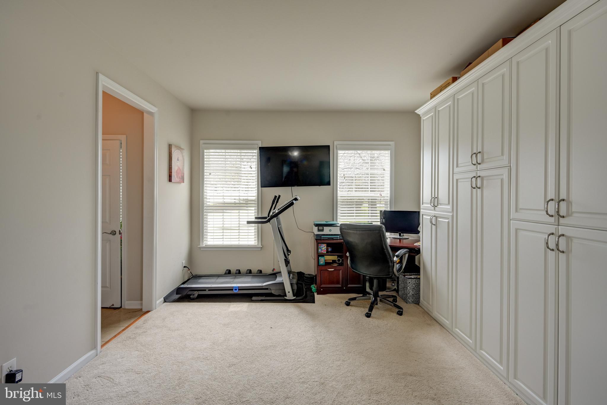 43535 Wheadon Terrace Chantilly, VA 20152 - Photo 5 of 40