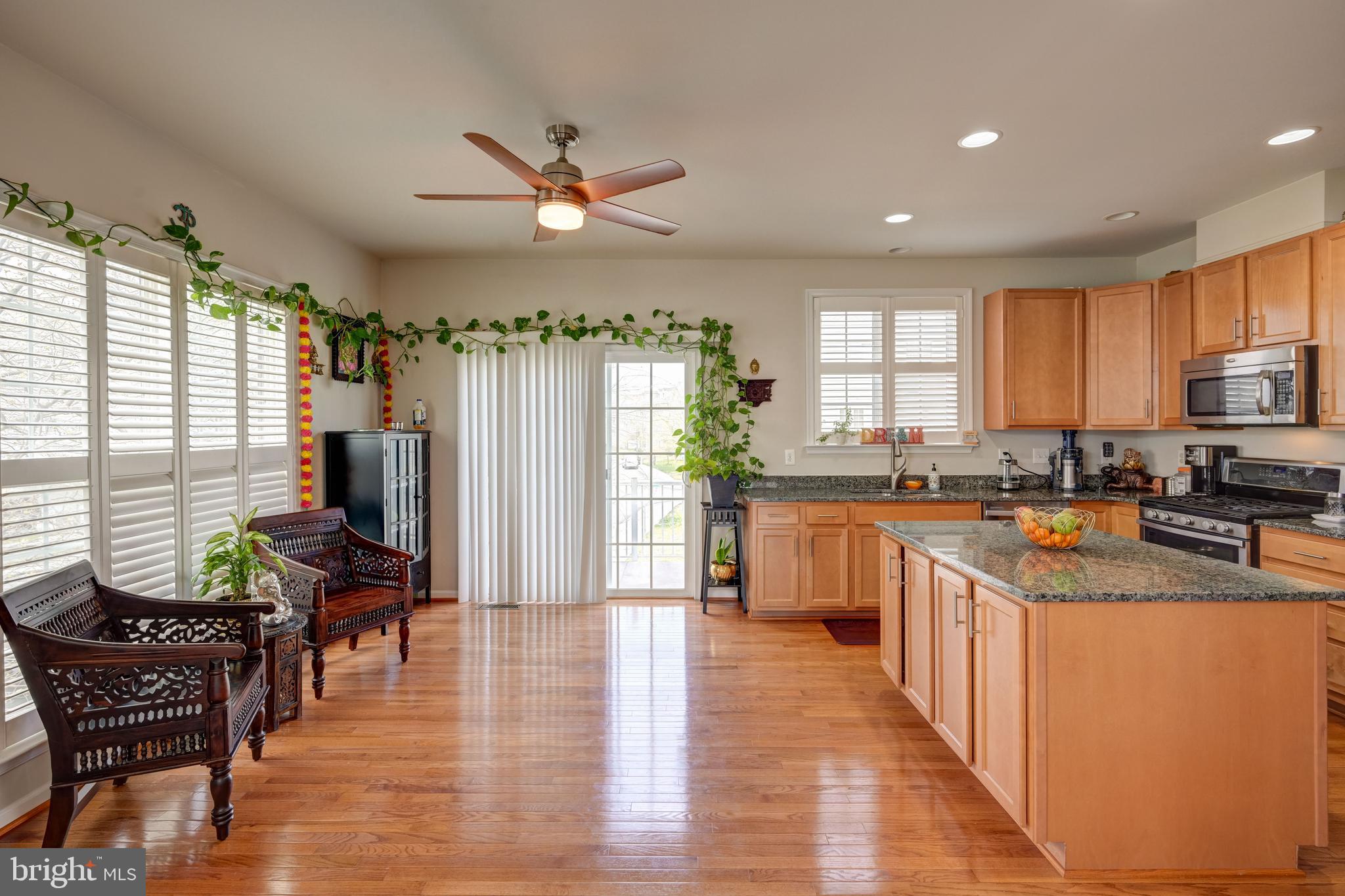 43535 Wheadon Terrace Chantilly, VA 20152 - Photo 9 of 40