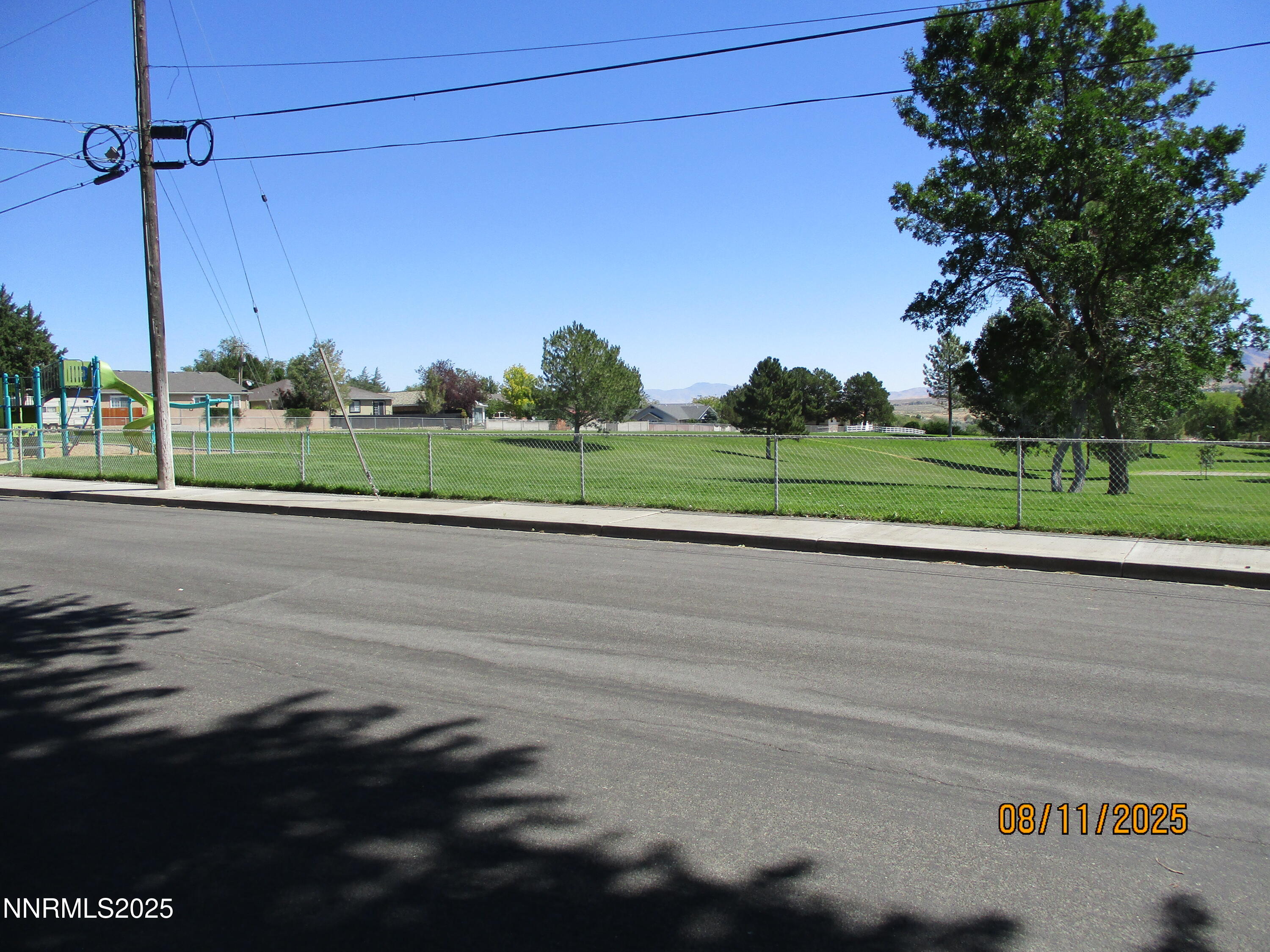 210 Modoc Drive Winnemucca, NV 89445 - Photo 5 of 25 a view of a street