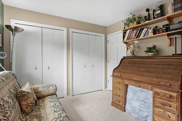 $879,900 | 6207 Indian Mound Drive, McFarland, WI 53558