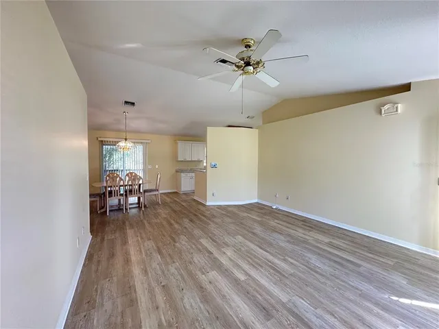 $2,000 | 5261 Southeast 15th Avenue, Ocala, FL 34480