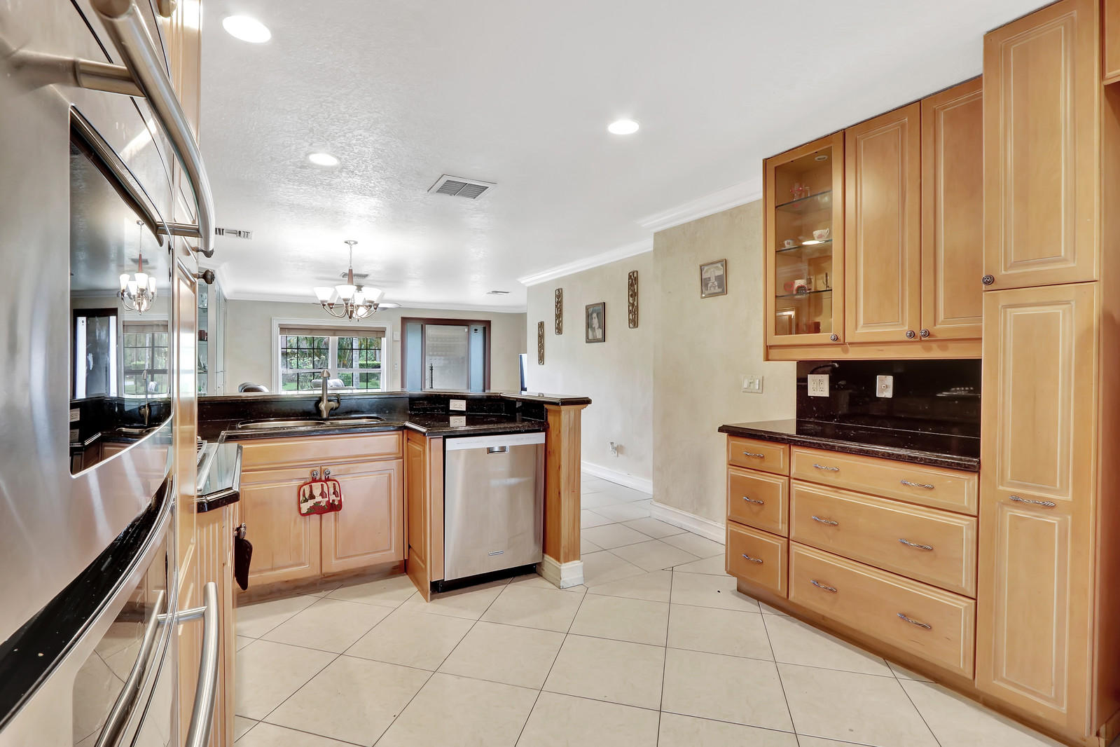5858 Autumn Ridge Road Lake Worth, FL 33463 - Photo 11 of 27 Kitchen