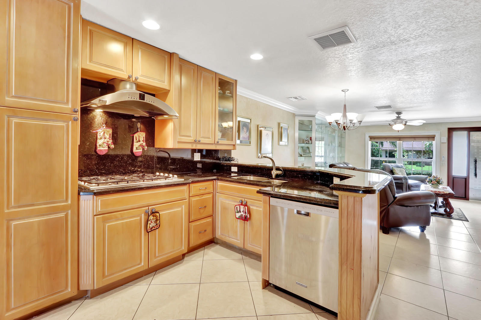 5858 Autumn Ridge Road Lake Worth, FL 33463 - Photo 8 of 27 Kitchen