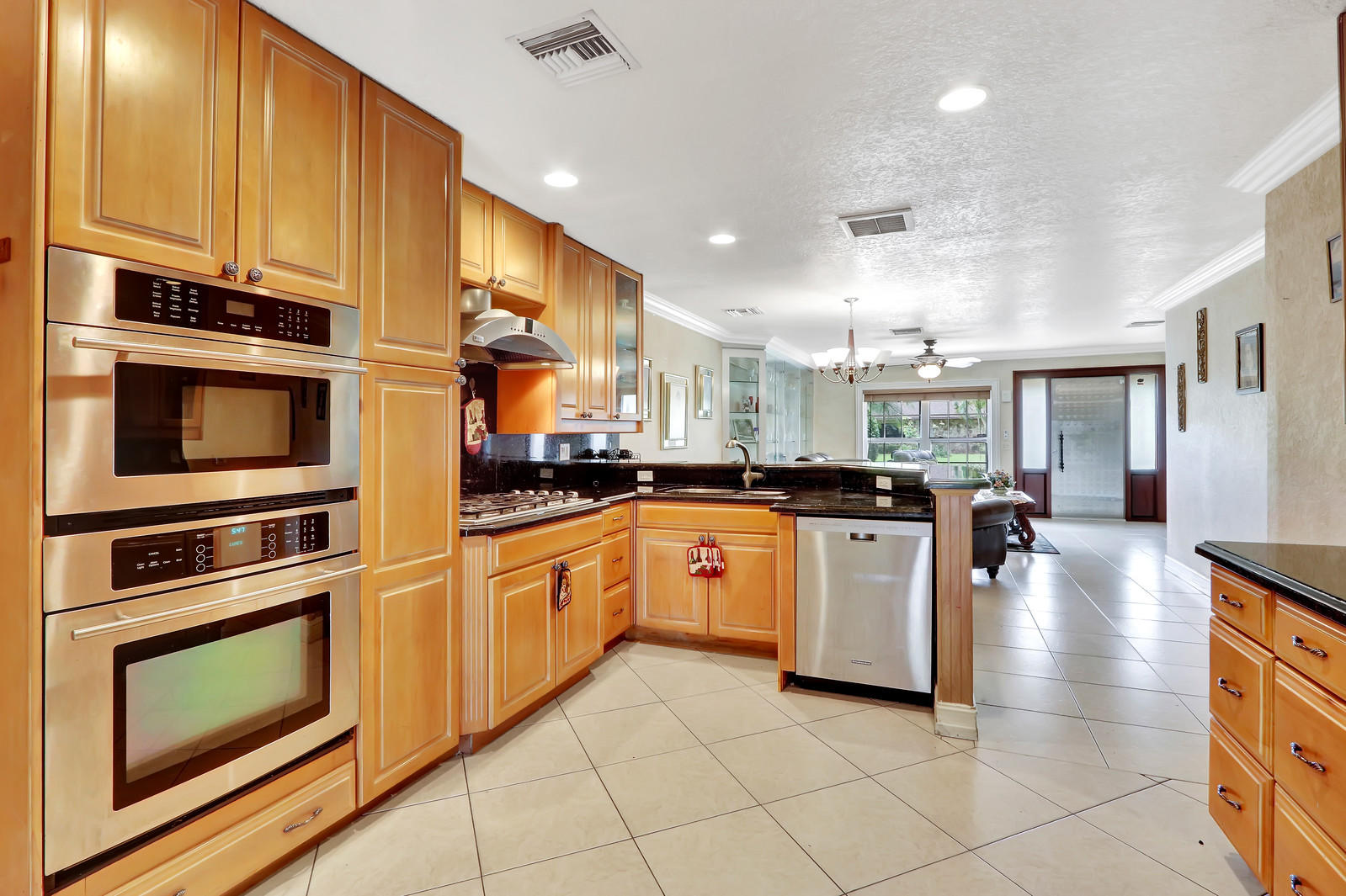 5858 Autumn Ridge Road Lake Worth, FL 33463 - Photo 10 of 27 Kitchen