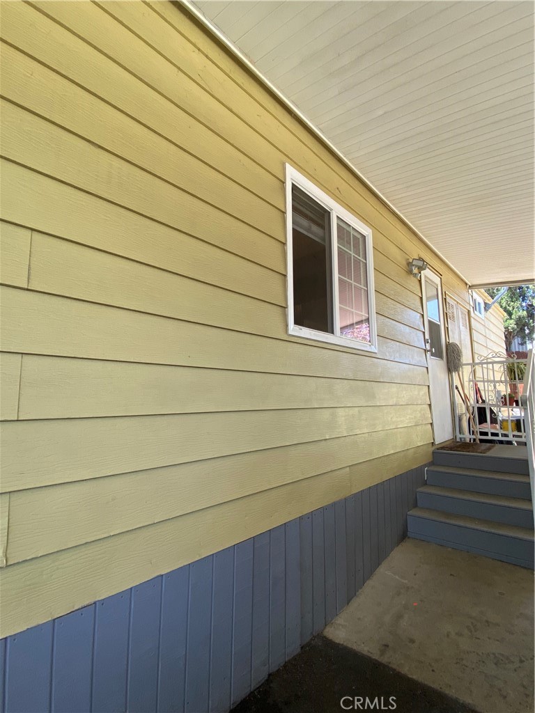 995 Pomona Road, Unit 41 Corona, CA 92882 - Photo 7 of 12 a view of a balcony