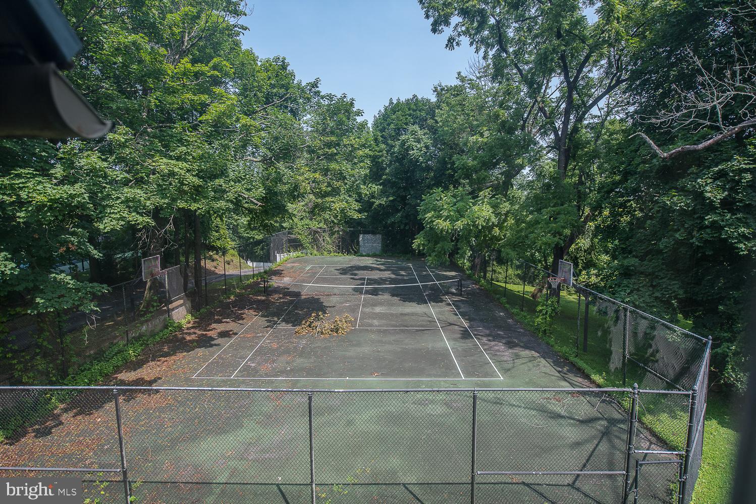 1224 Valley Road Villanova, PA 19085 - Photo 34 of 37 Tennis/ Sports Court