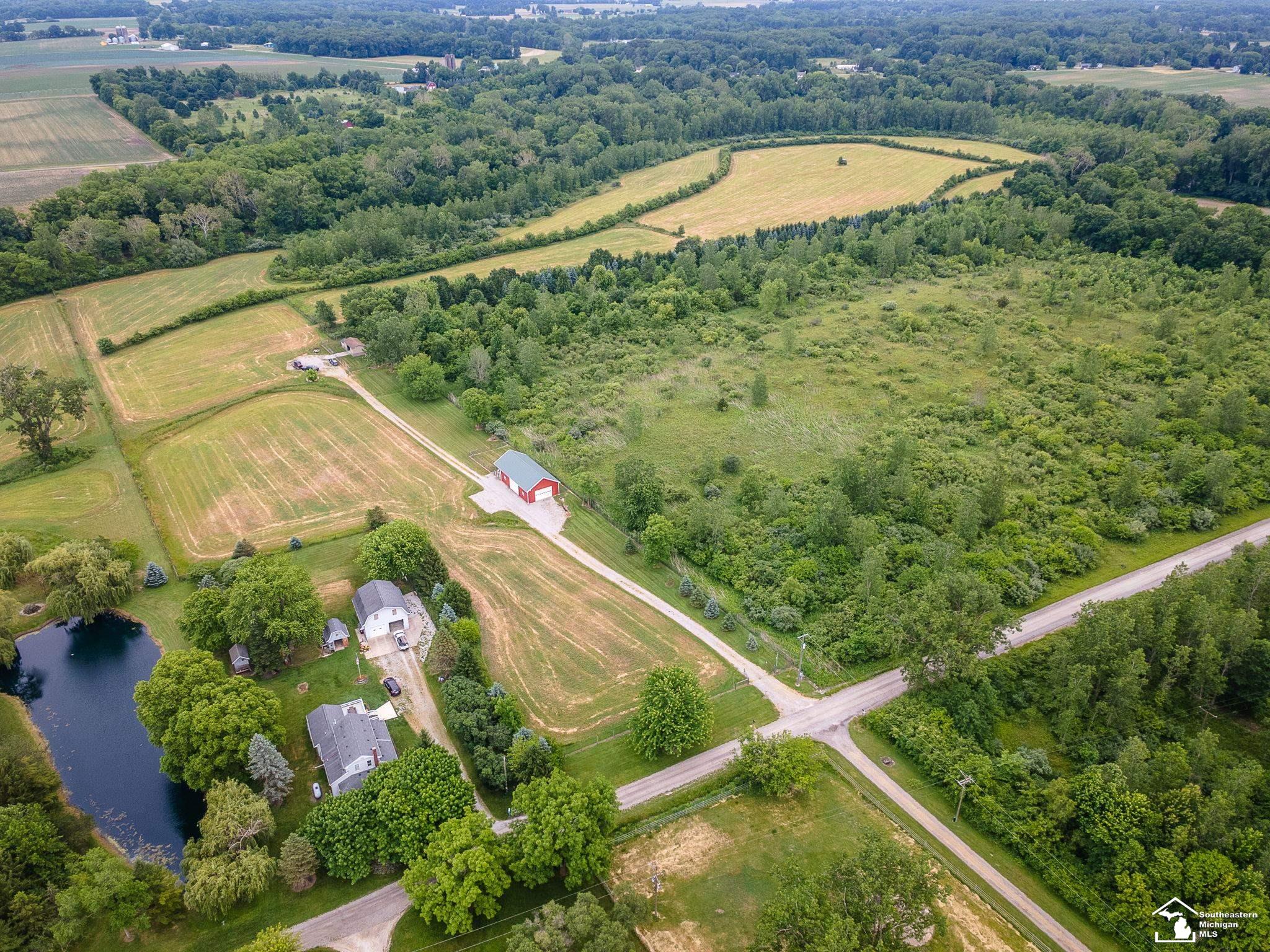 13999 Rightmire Road Dundee, MI 48131 - Photo 1 of 41
