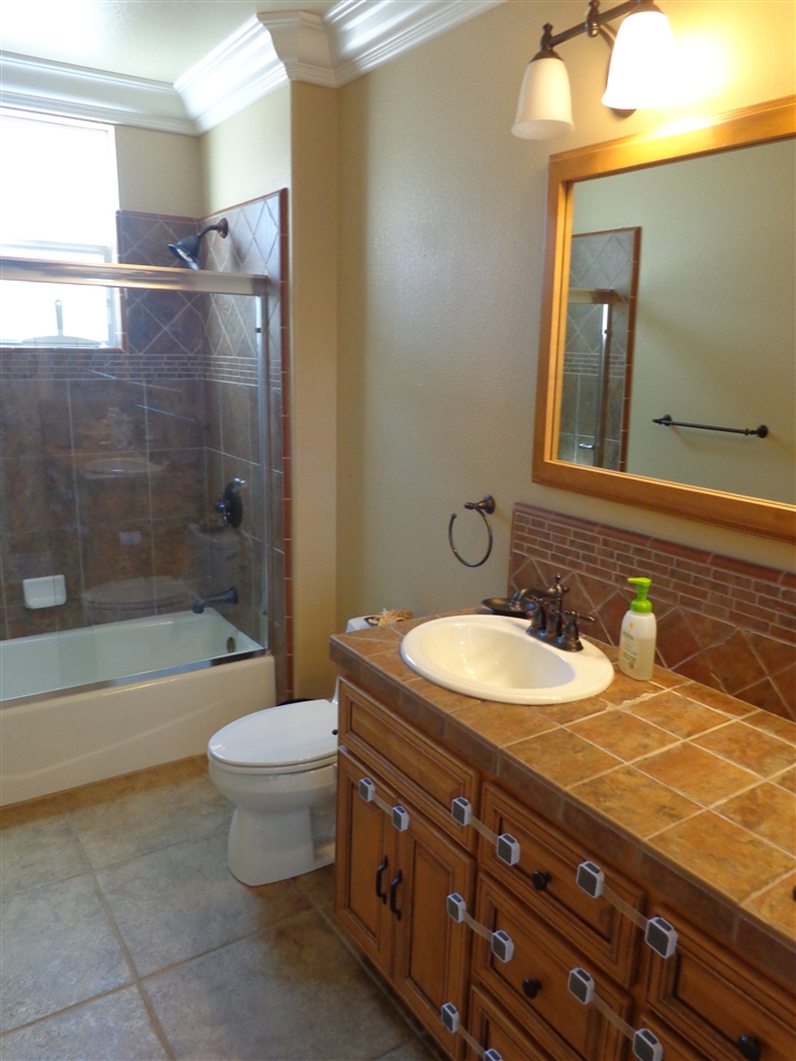 3745 Keri Way Fallbrook, CA 92028 - Photo 12 of 20