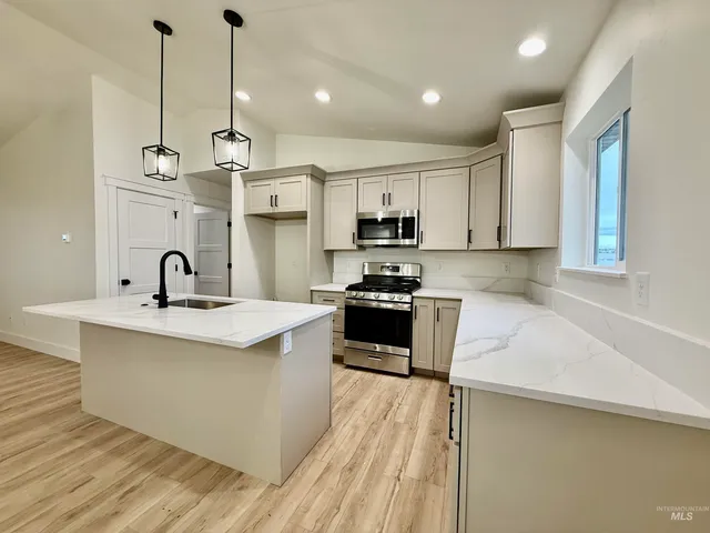 $399,000 | 938 Gregory Way, Twin Falls, ID 83301