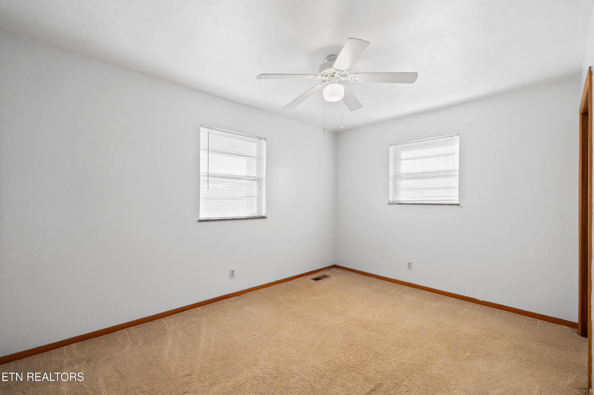 5541 Stoneleigh Road Knoxville, TN 37912 - Photo 17 of 28 Gallery Image 17