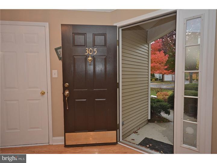 305 Watkins Road Pennington, NJ 08534 - Photo 11 of 25 Foyer