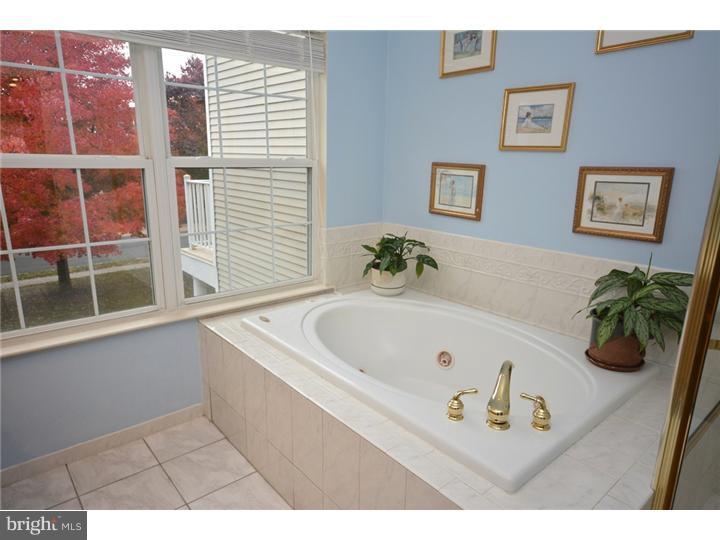 305 Watkins Road Pennington, NJ 08534 - Photo 15 of 25 Master Bathroom