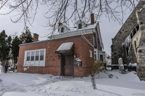 $1,050 | 644 Park Place, Unit 1A, Niagara Falls, NY 14301