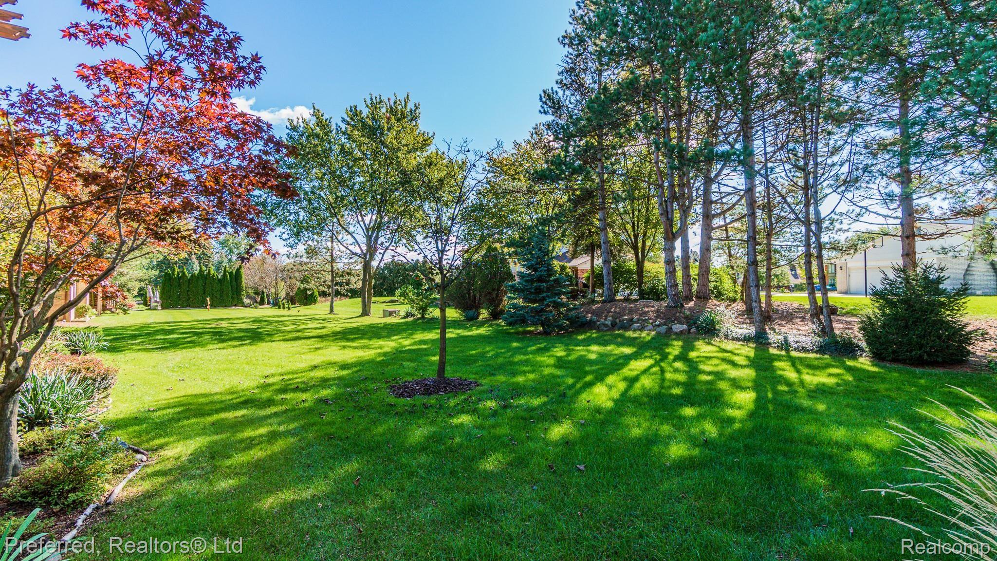 2399 Lassiter Drive Rochester, MI 48309 - Photo 40 of 40 Lassiter-60.jpg