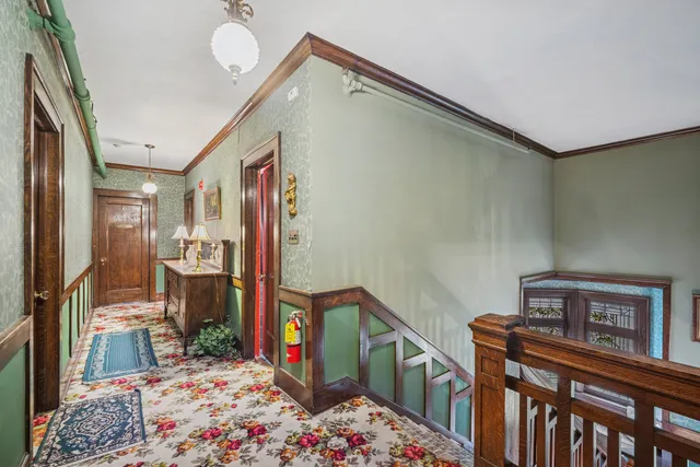 $899,900 | 305 Oregon Avenue, West Dundee, IL 60118