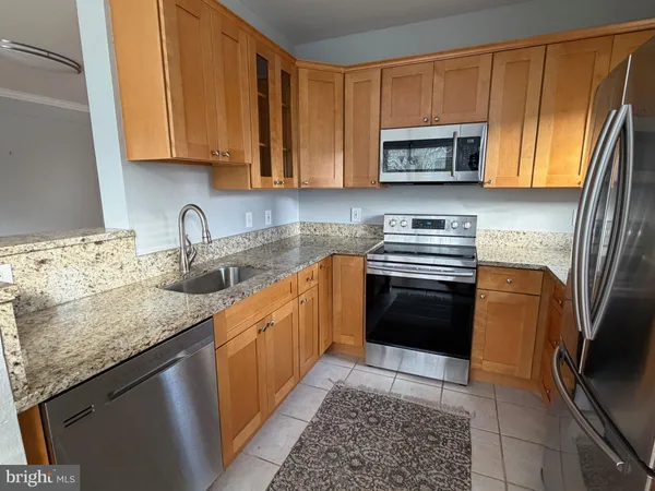 $3,000 | 1600 Spring Gate Dr., Unit 2402, McLean, VA 22102