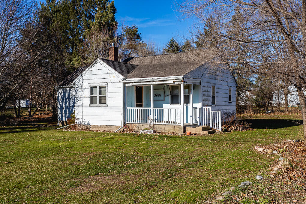 3744 Flansburg Road Jackson, MI 49203 - Photo 3 of 20 5R9A0057