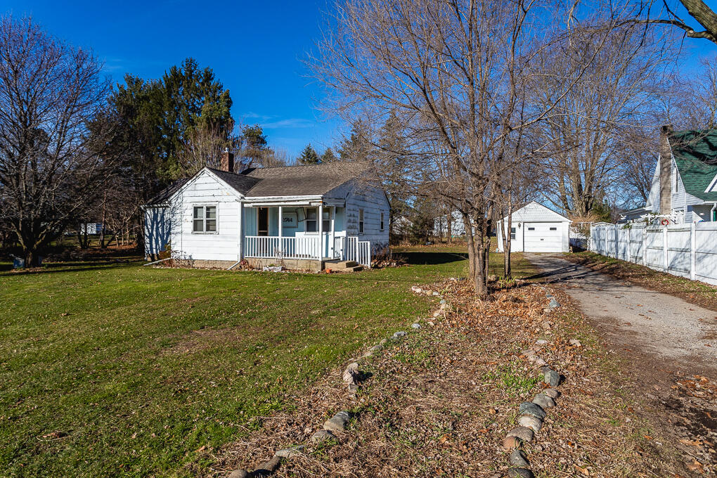 3744 Flansburg Road Jackson, MI 49203 - Photo 4 of 20 5R9A0058