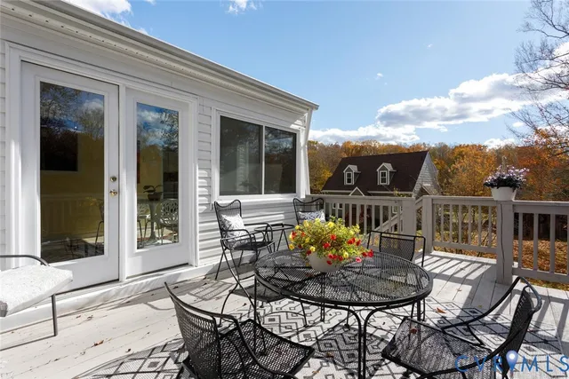 $349,990 | 6904 Lakeshore Court, Quinton, VA 23141