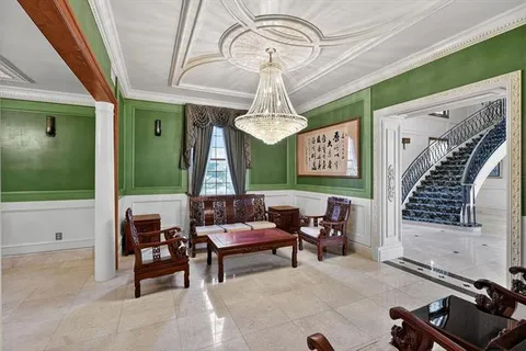 $1,950,000 | 31 English Turn Drive, New Orleans, LA 70131