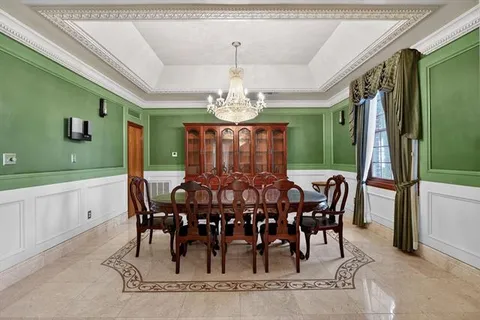 $1,950,000 | 31 English Turn Drive, New Orleans, LA 70131