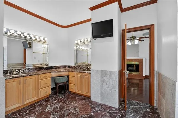 $1,950,000 | 31 English Turn Drive, New Orleans, LA 70131