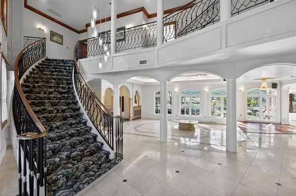 $1,950,000 | 31 English Turn Drive, New Orleans, LA 70131