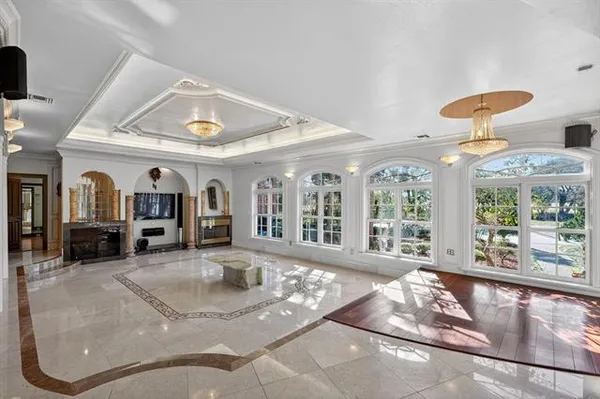 $1,950,000 | 31 English Turn Drive, New Orleans, LA 70131