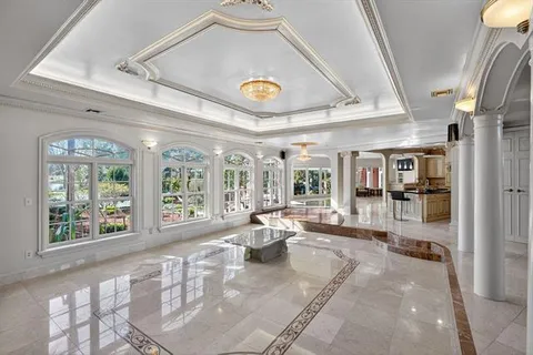 $1,950,000 | 31 English Turn Drive, New Orleans, LA 70131