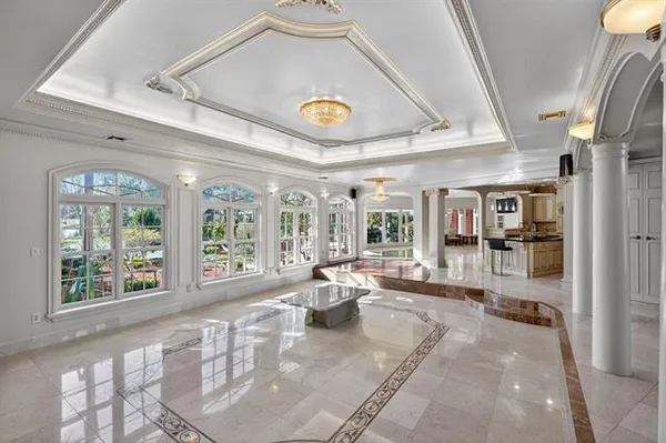 $1,950,000 | 31 English Turn Drive, New Orleans, LA 70131