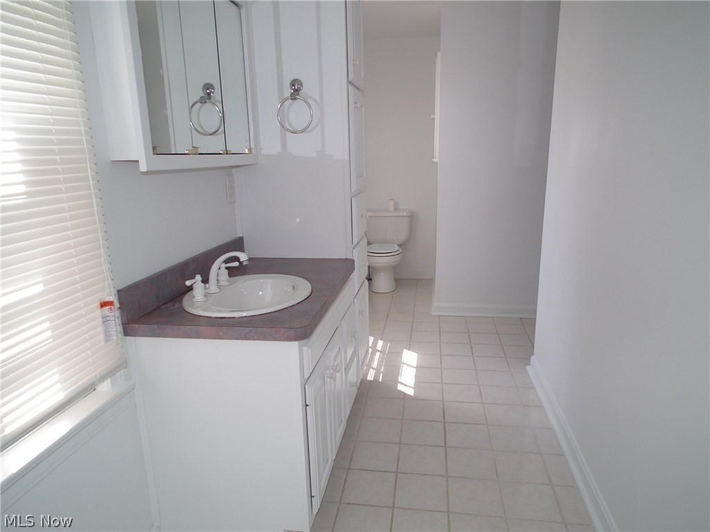 23489 Wimbledon Road Beachwood, OH 44122 - Photo 10 of 16